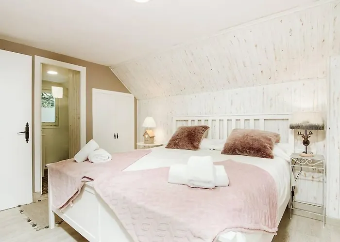 Casa Fir By Cardi Semesterbostad